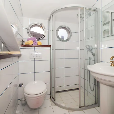 Апартаменты Tin Сплит